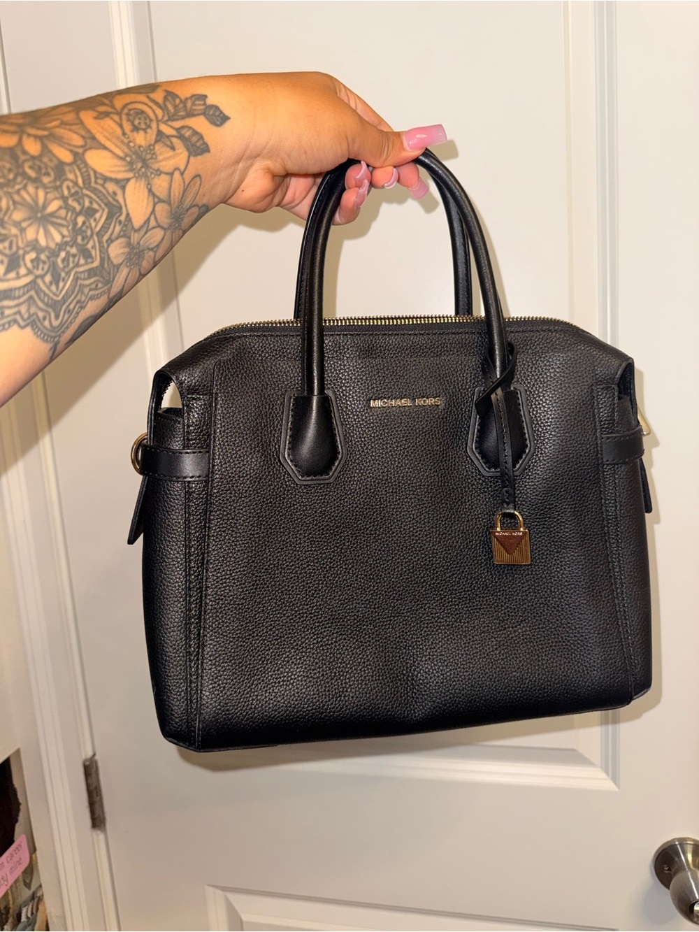 Black Medium Michael Kors Mercer Satchel
